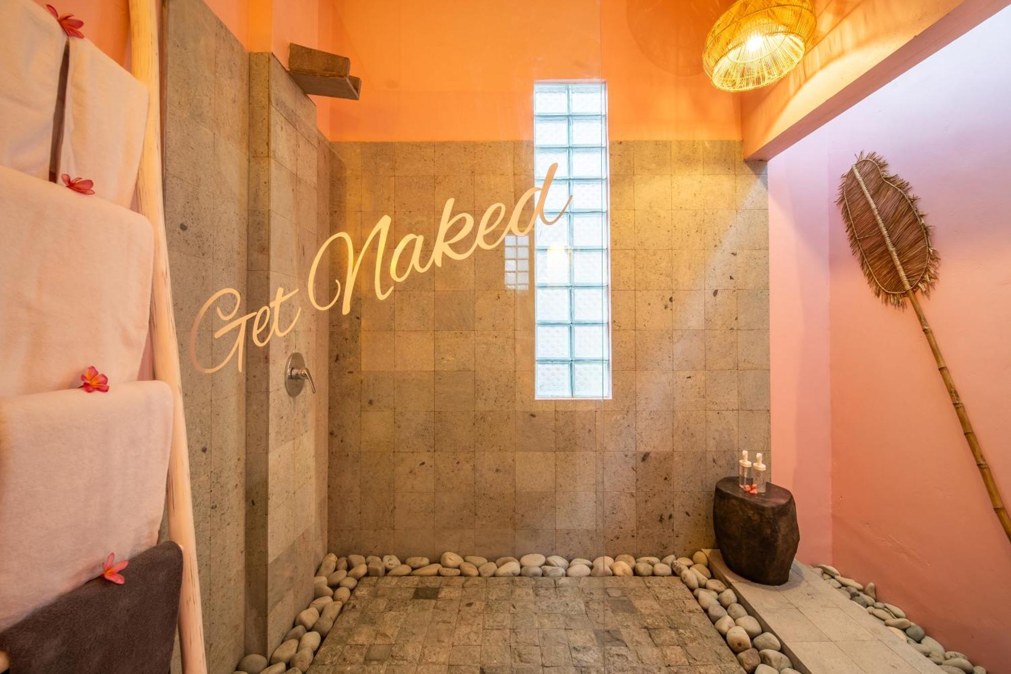 مبيت وإفطار جيمباران Pinkprivate Balangan - For Cool Adults Only المظهر الخارجي الصورة